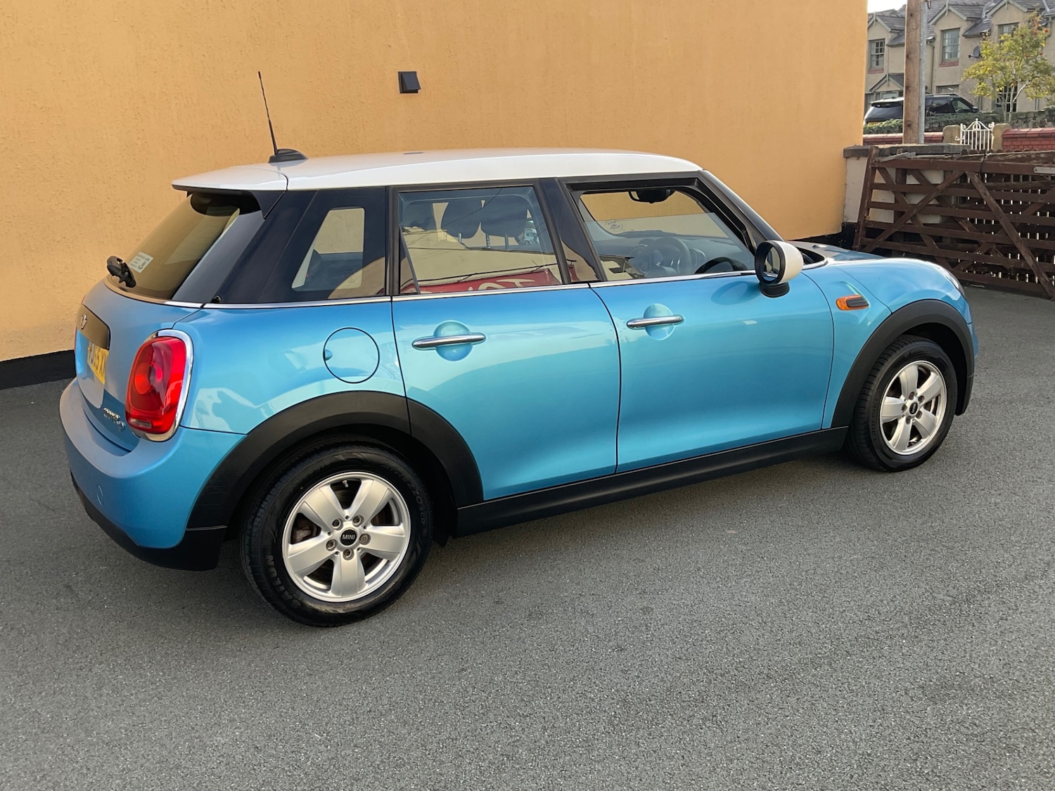 Used MINI Hatch 2015 for sale - 76255084: Photo 3