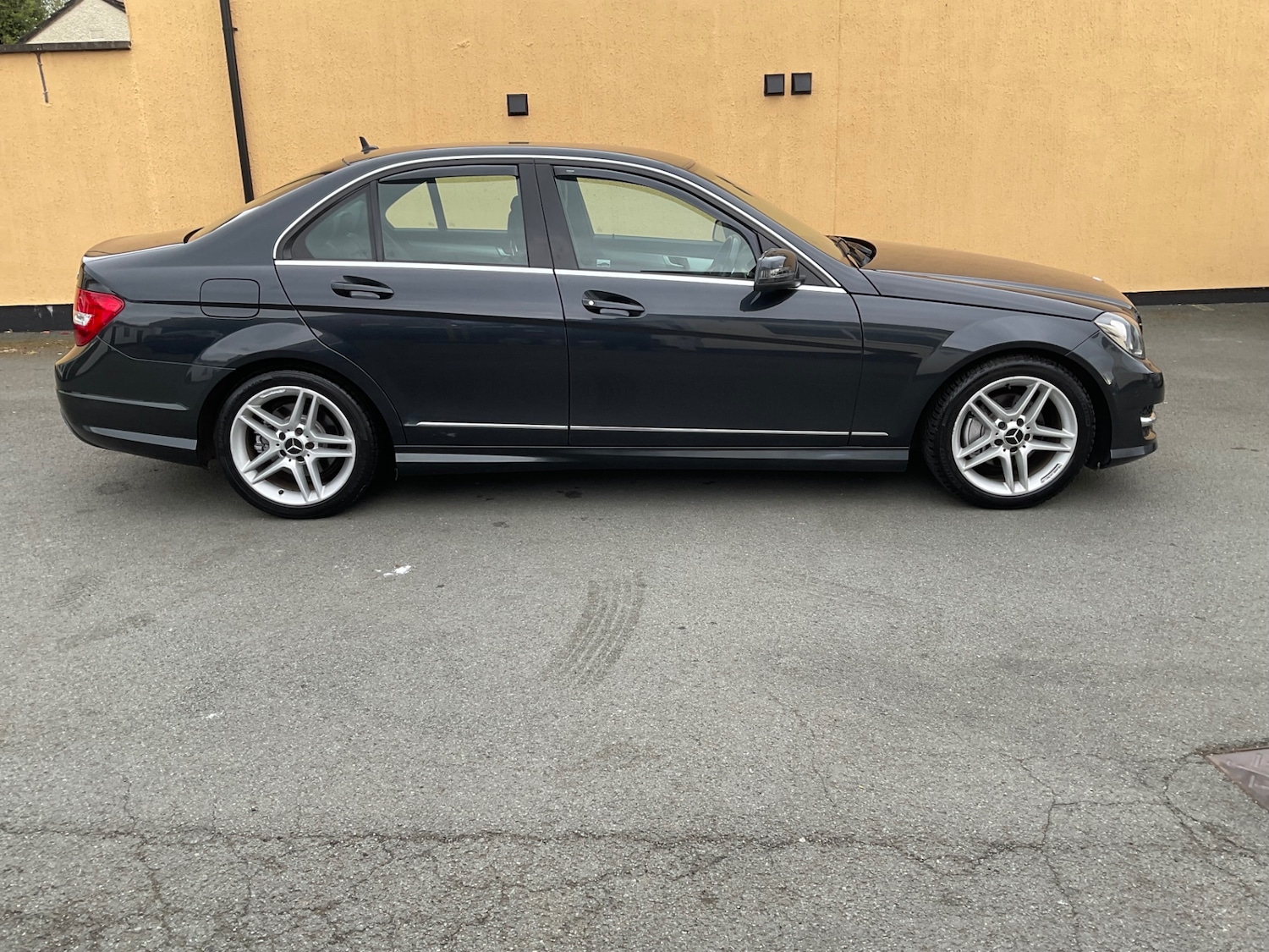 Used Mercedes-Benz C Class 2013 for sale - 78179904: Photo 7