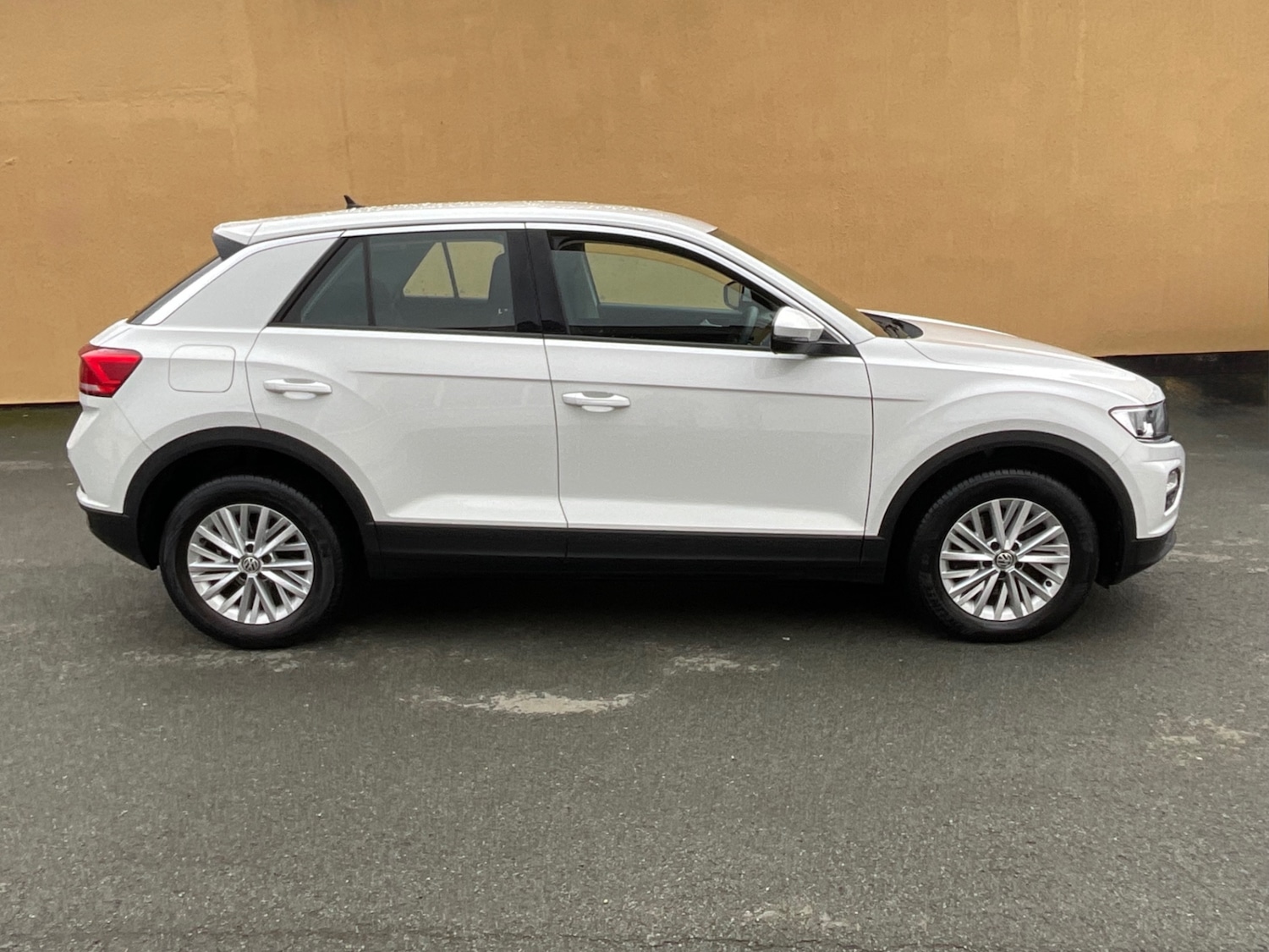 Used Volkswagen T-Roc 2018 for sale - 77662509: Photo 22