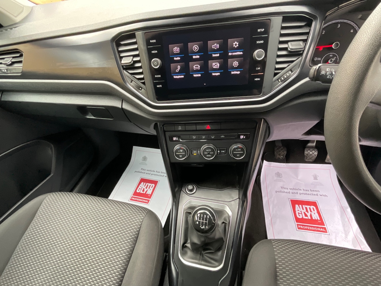 Used Volkswagen T-Roc 2018 for sale - 77662509: Photo 28