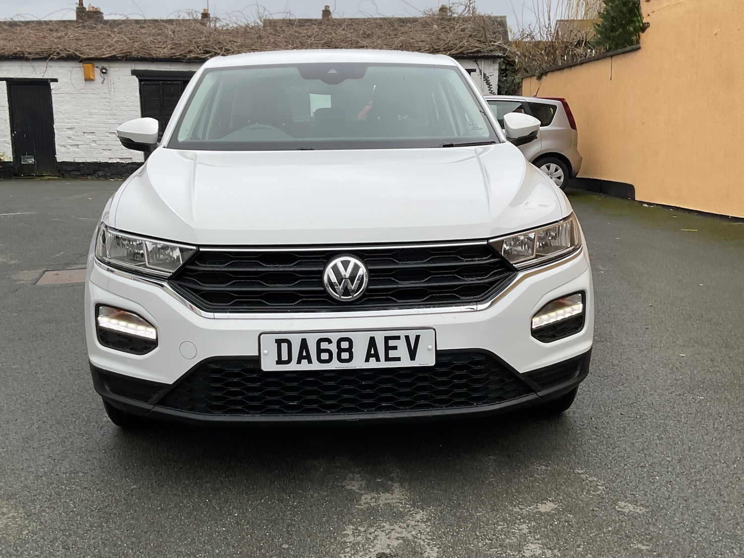 Used Volkswagen T-Roc 2018 for sale - 77662509: Photo 3
