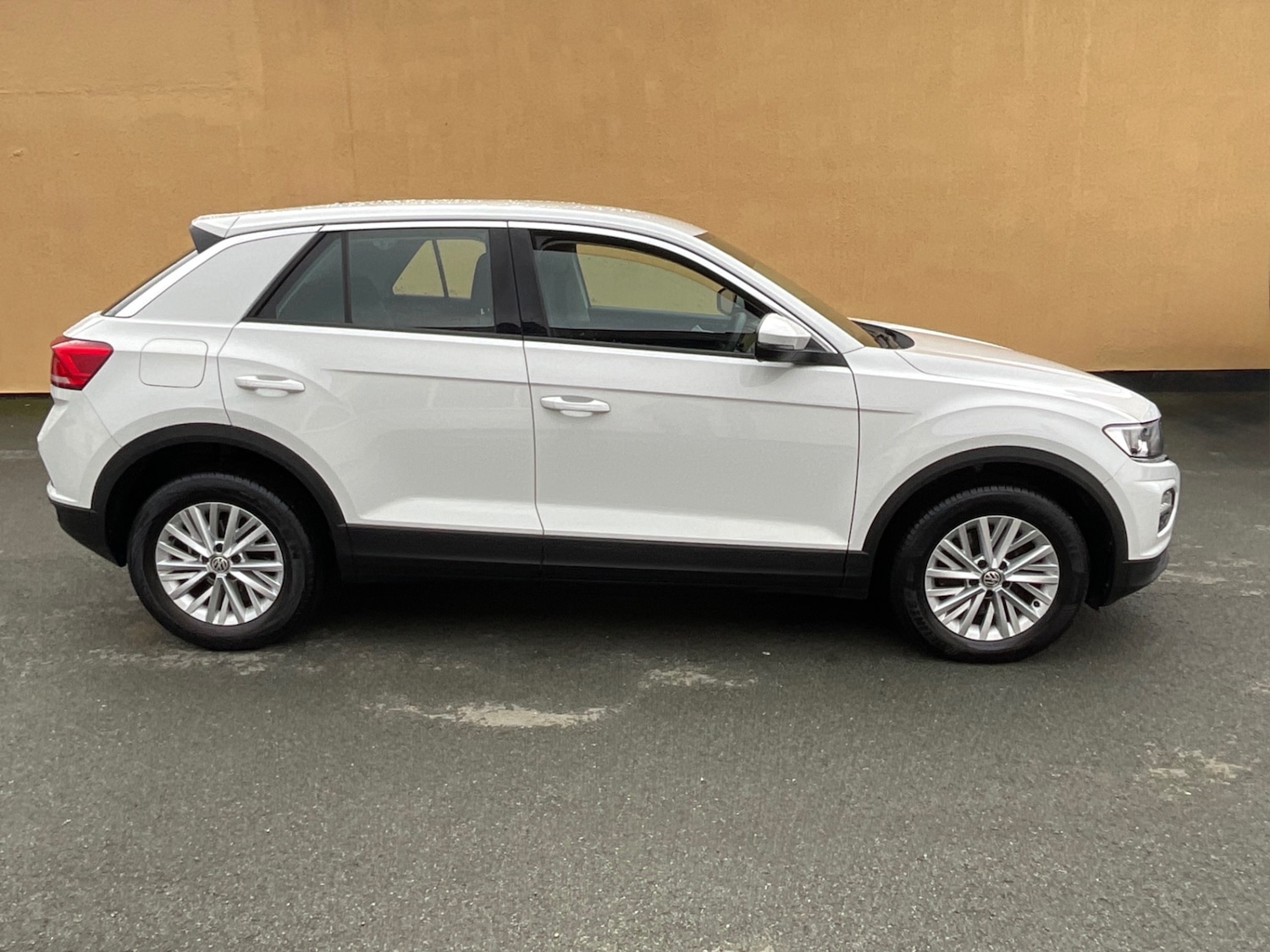 Used Volkswagen T-Roc 2018 for sale - 77662509: Photo 9