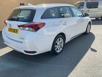 Used Toyota Auris 2017 for sale - 78778954: Photo