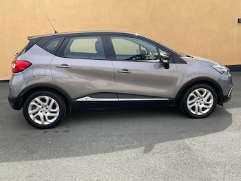 Used Renault Captur 2015 for sale - 79479495: Photo