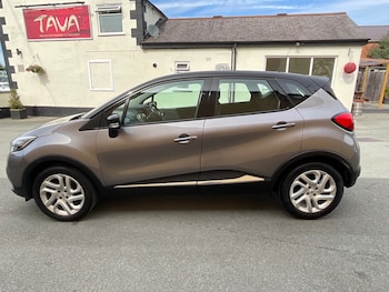 Used Renault Captur 2015 for sale - 79479495: Photo