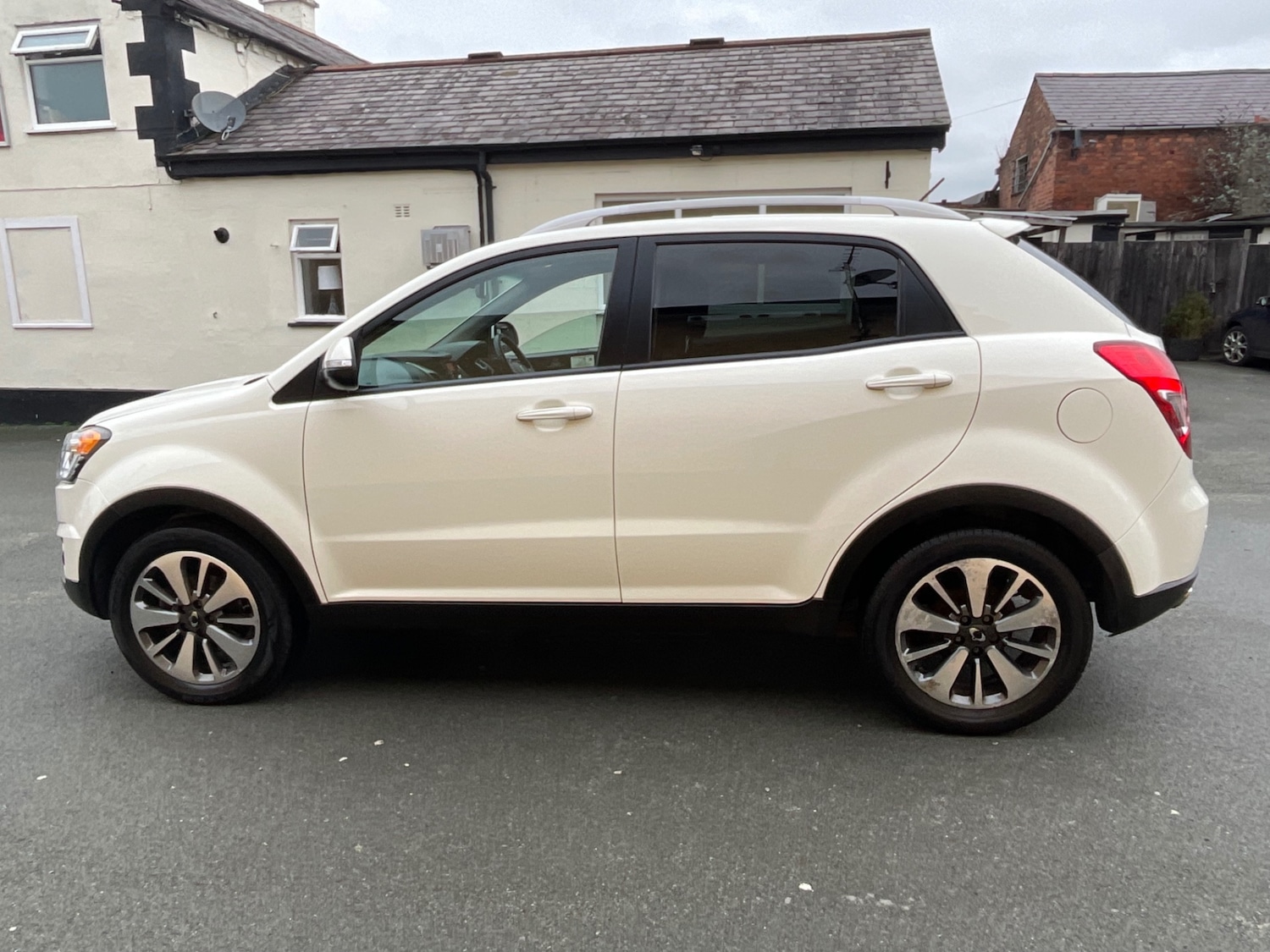 Used Ssangyong Korando 2015 for sale - 77530569: Photo 3