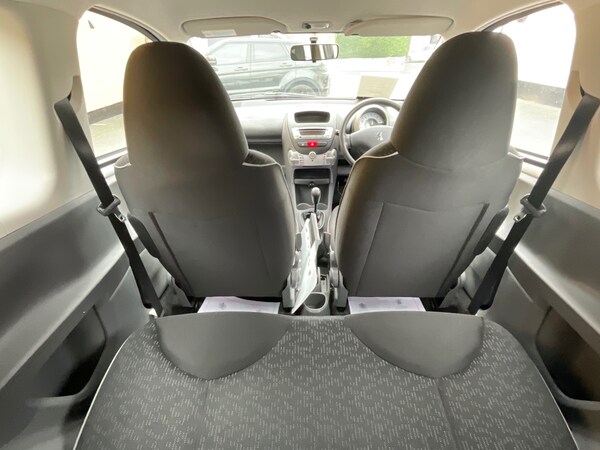 Used Peugeot 107 2010 for sale - 76077147: Photo 10