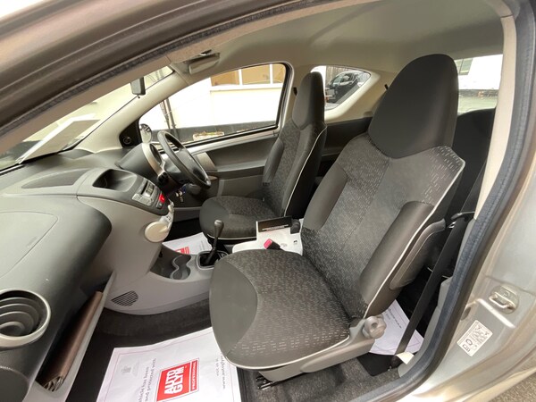 Used Peugeot 107 2010 for sale - 76077147: Photo 21