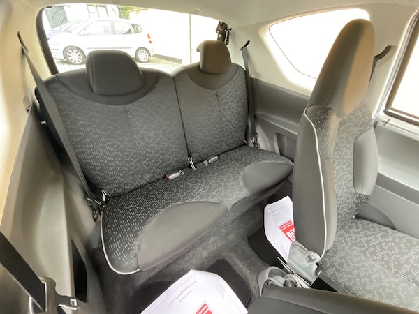 Used Peugeot 107 2010 for sale - 76077147: Photo 22
