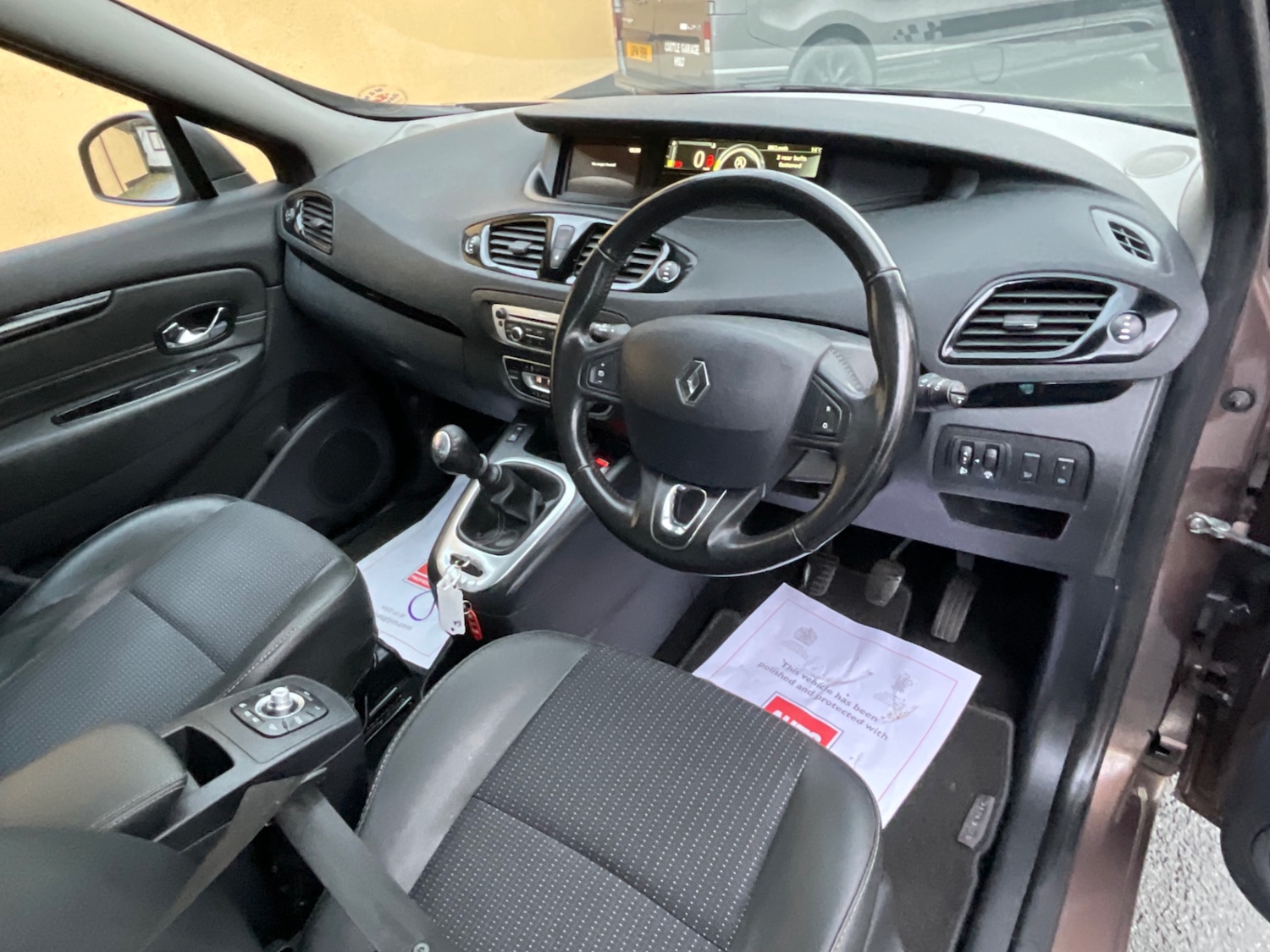 Used Renault Grand Scenic 2016 for sale - 76881622: Photo 18