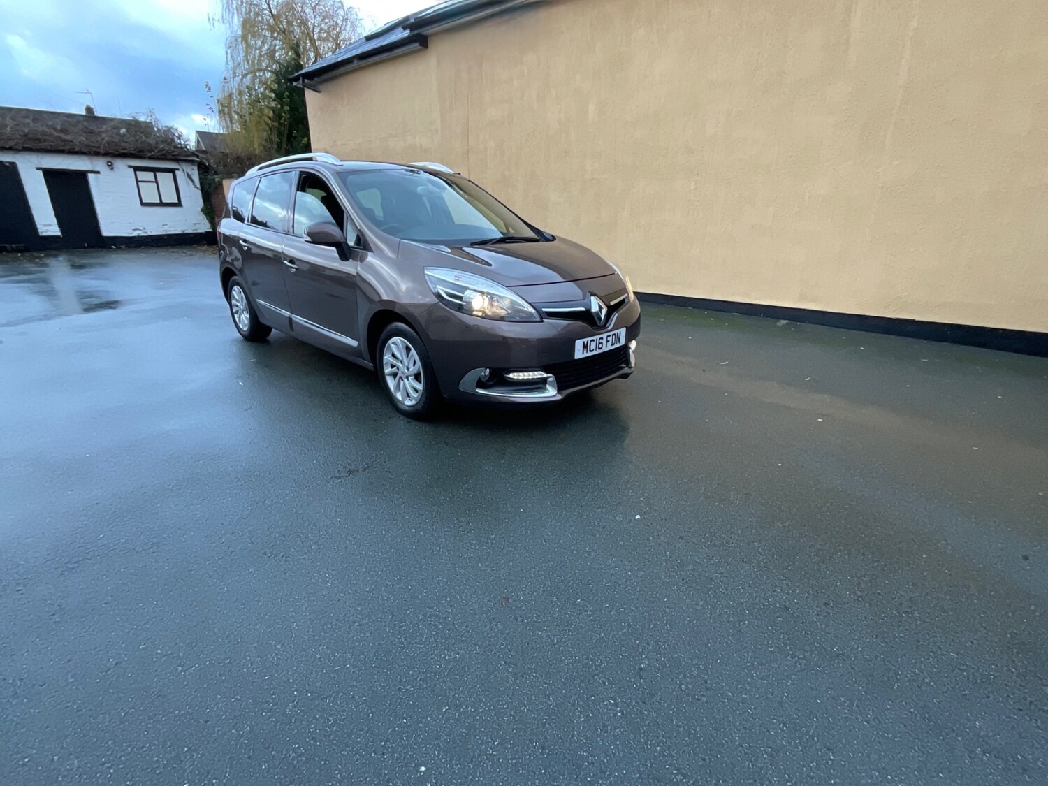 Used Renault Grand Scenic 2016 for sale - 76881622: Photo 35