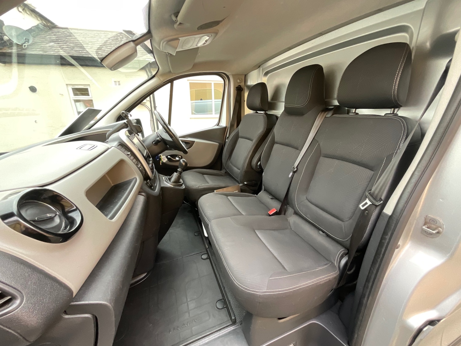 Used Renault Trafic 2017 for sale - 76017504: Photo 15