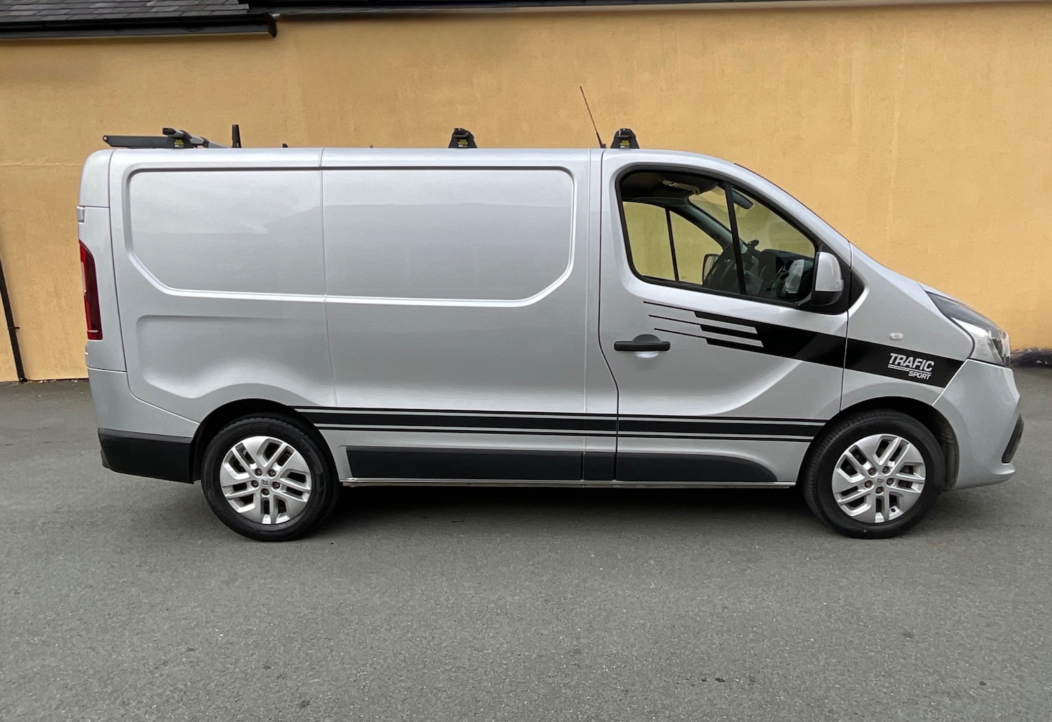Used Renault Trafic 2017 for sale - 76017504: Photo 9
