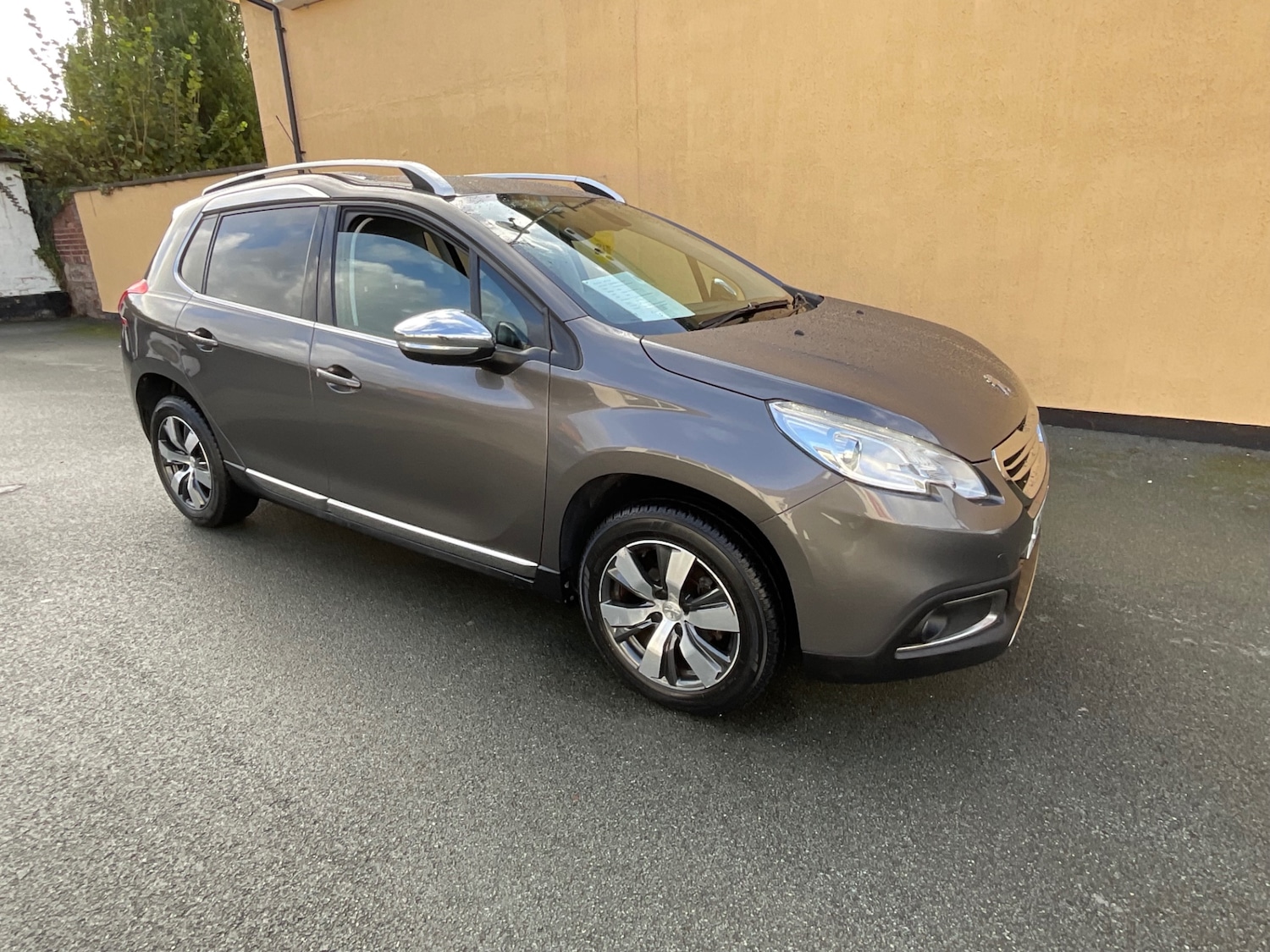 Used Peugeot 2008 2016 for sale - 76382853: Photo 2