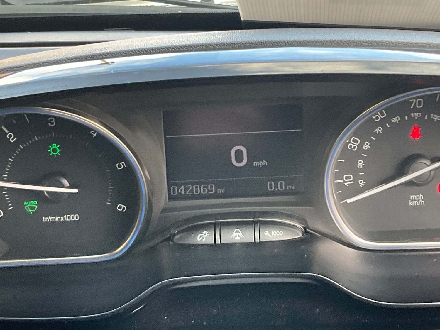 Used Peugeot 2008 2016 for sale - 76382853: Photo 21