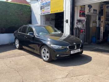 2017 (17) - 318i Sport 4dr