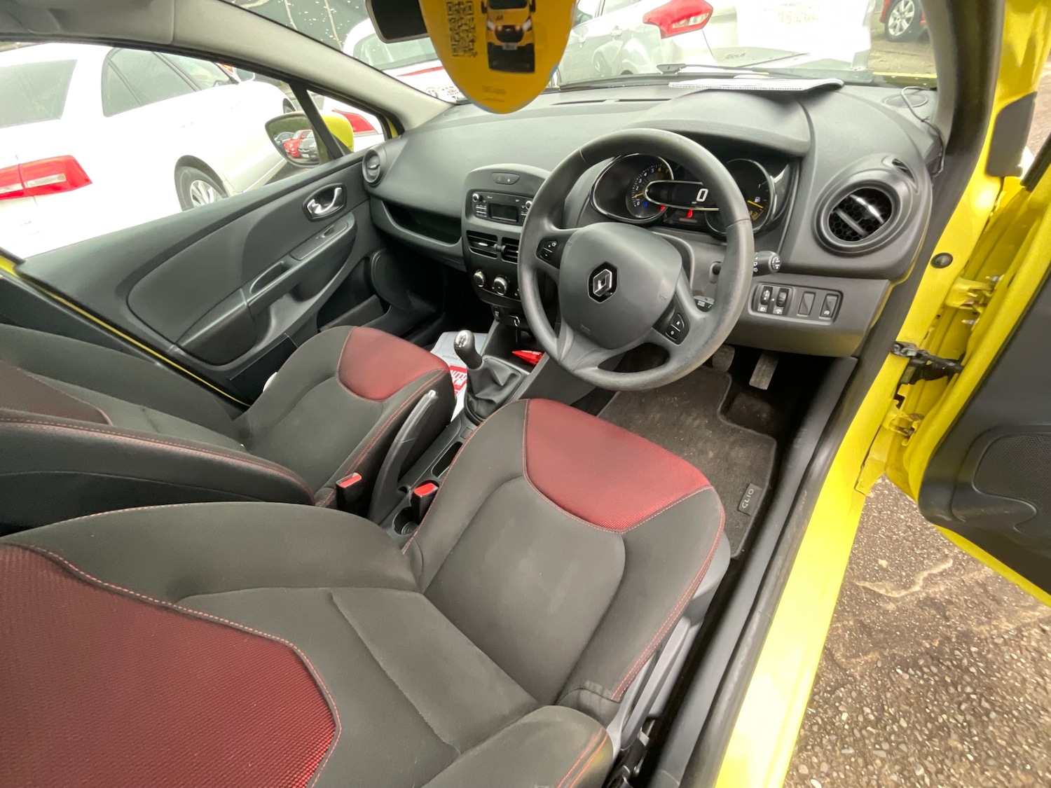 Used Renault Clio 2013 for sale - 77502611: Photo 13