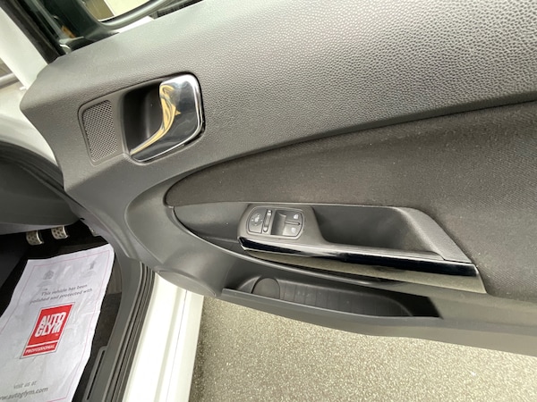 Used Vauxhall Corsa 2013 for sale - 76268646: Photo 18