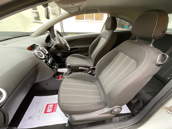 Used Vauxhall Corsa 2013 for sale - 76268646: Photo 28
