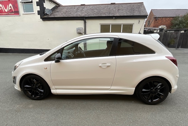 Used Vauxhall Corsa 2013 for sale - 76268646: Photo 3