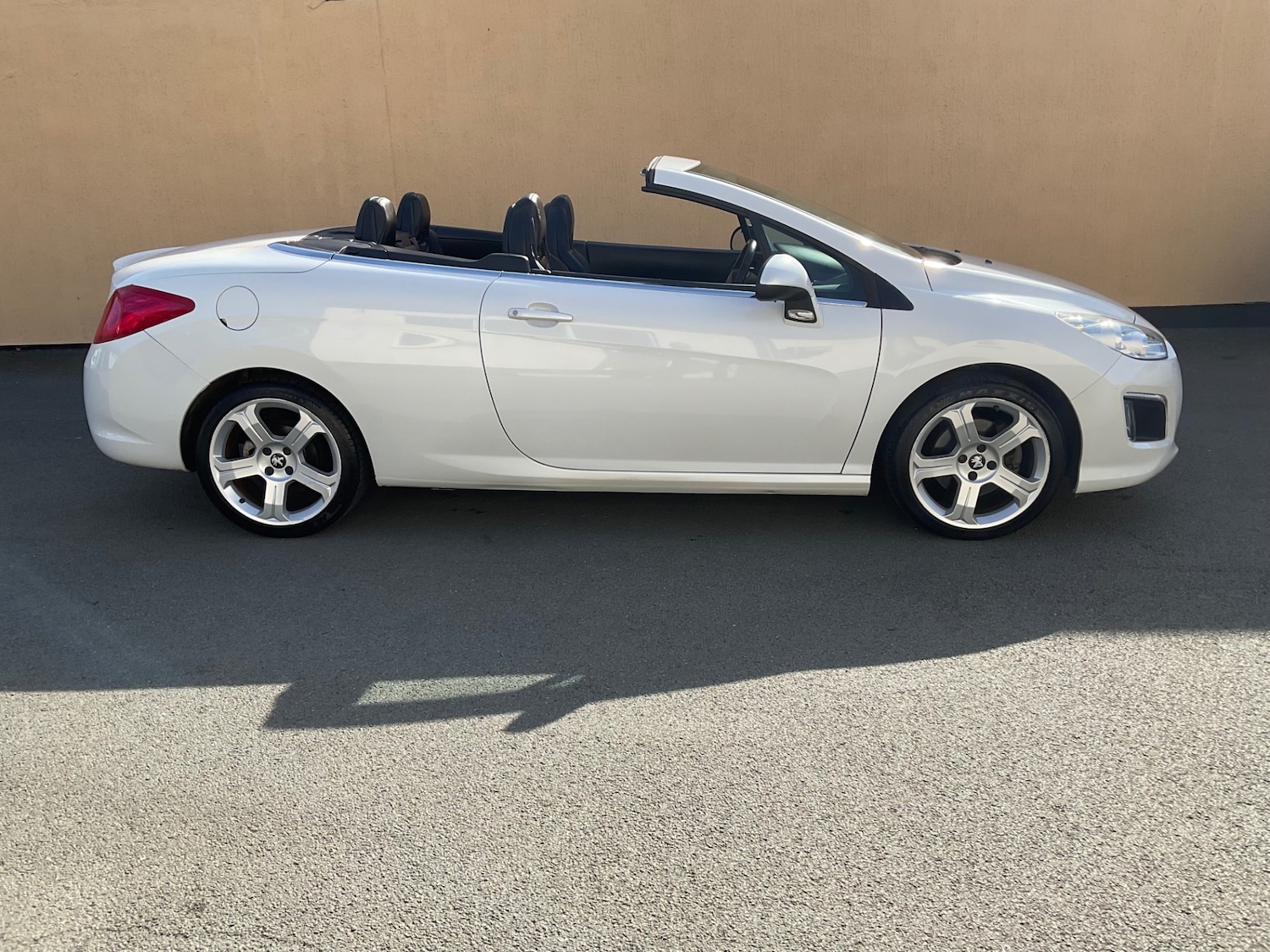 Used Peugeot 308 2012 for sale - 78177172: Photo 2