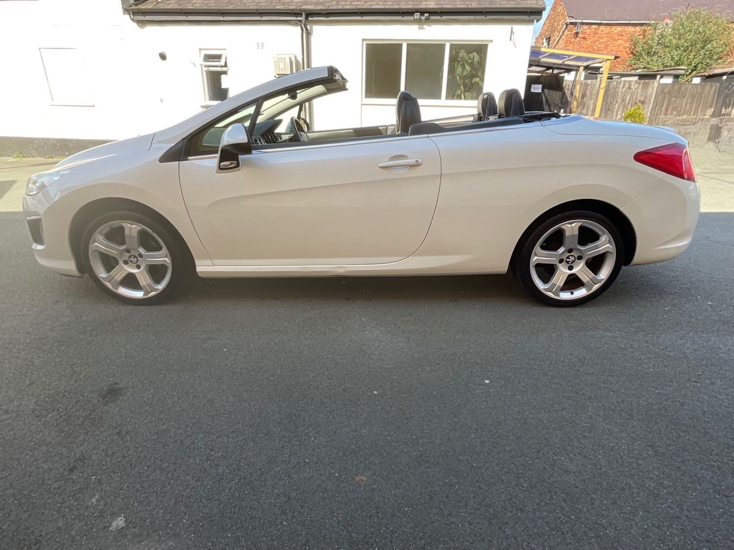 Used Peugeot 308 2012 for sale - 78177172: Photo 9