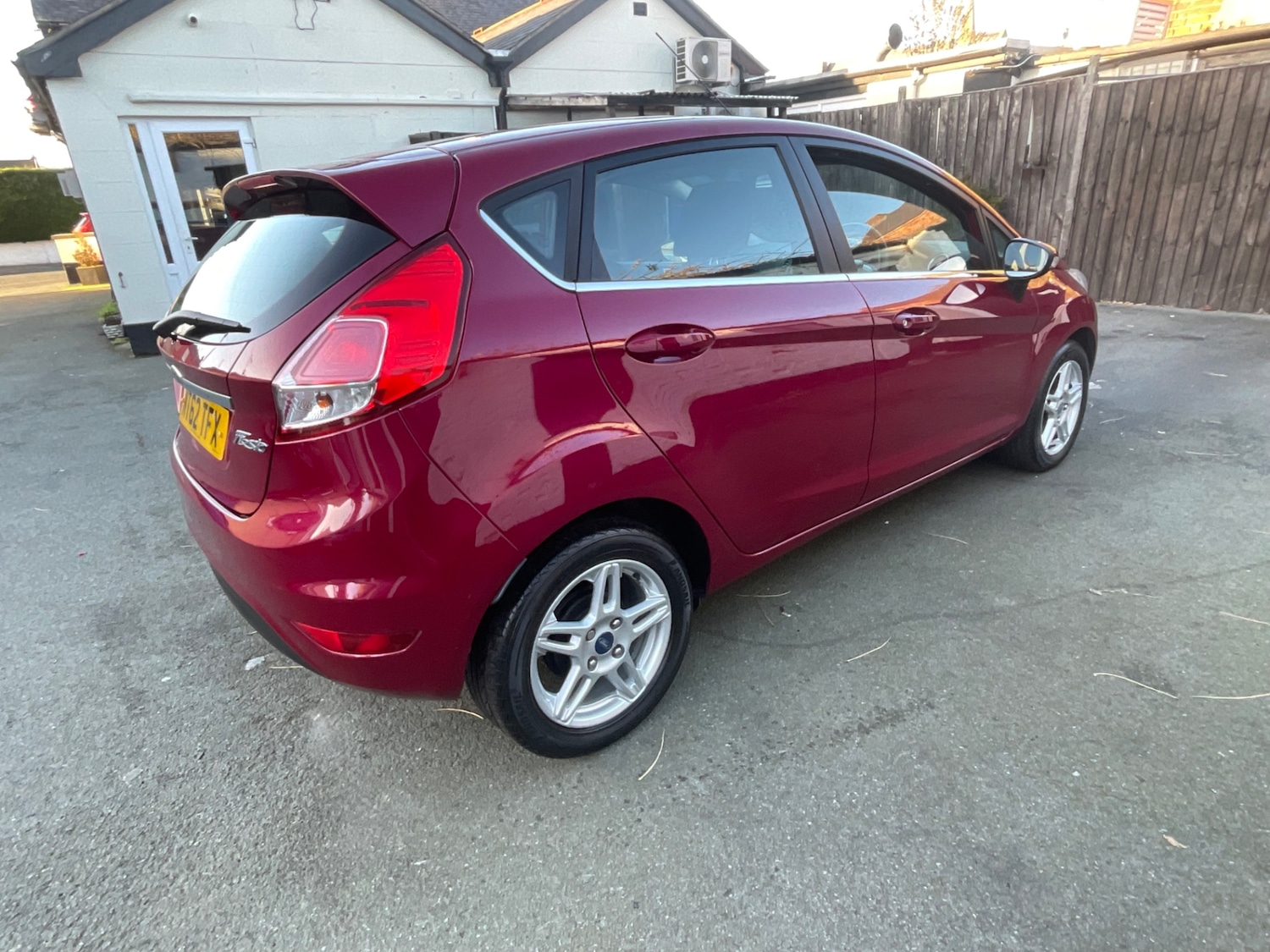 Used Ford Fiesta 2013 for sale - 76651163: Photo 2