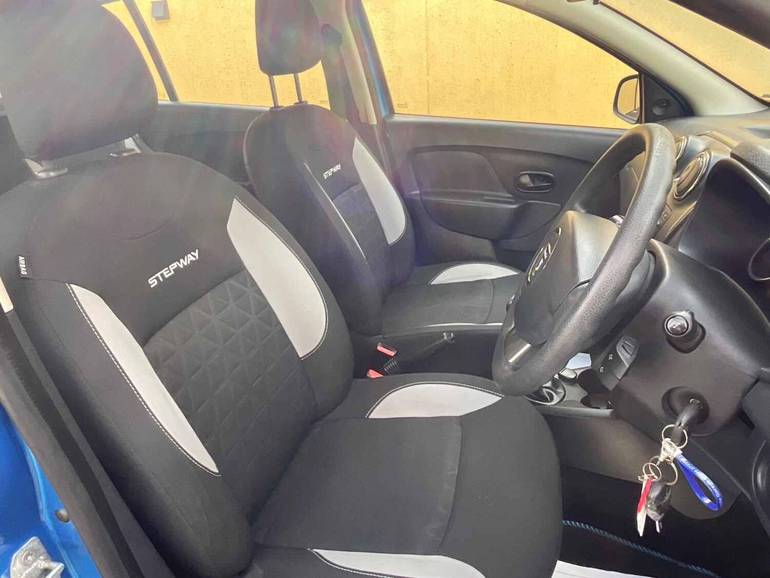 Used Dacia Sandero Stepway 2014 for sale - 77833624: Photo 13