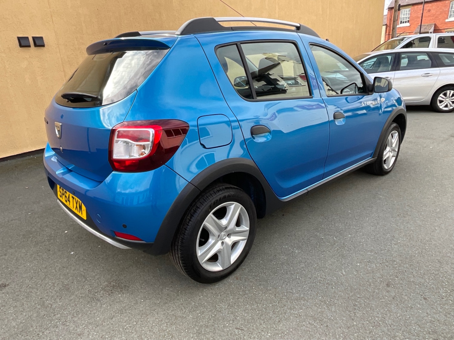 Used Dacia Sandero Stepway 2014 for sale - 77833624: Photo 6