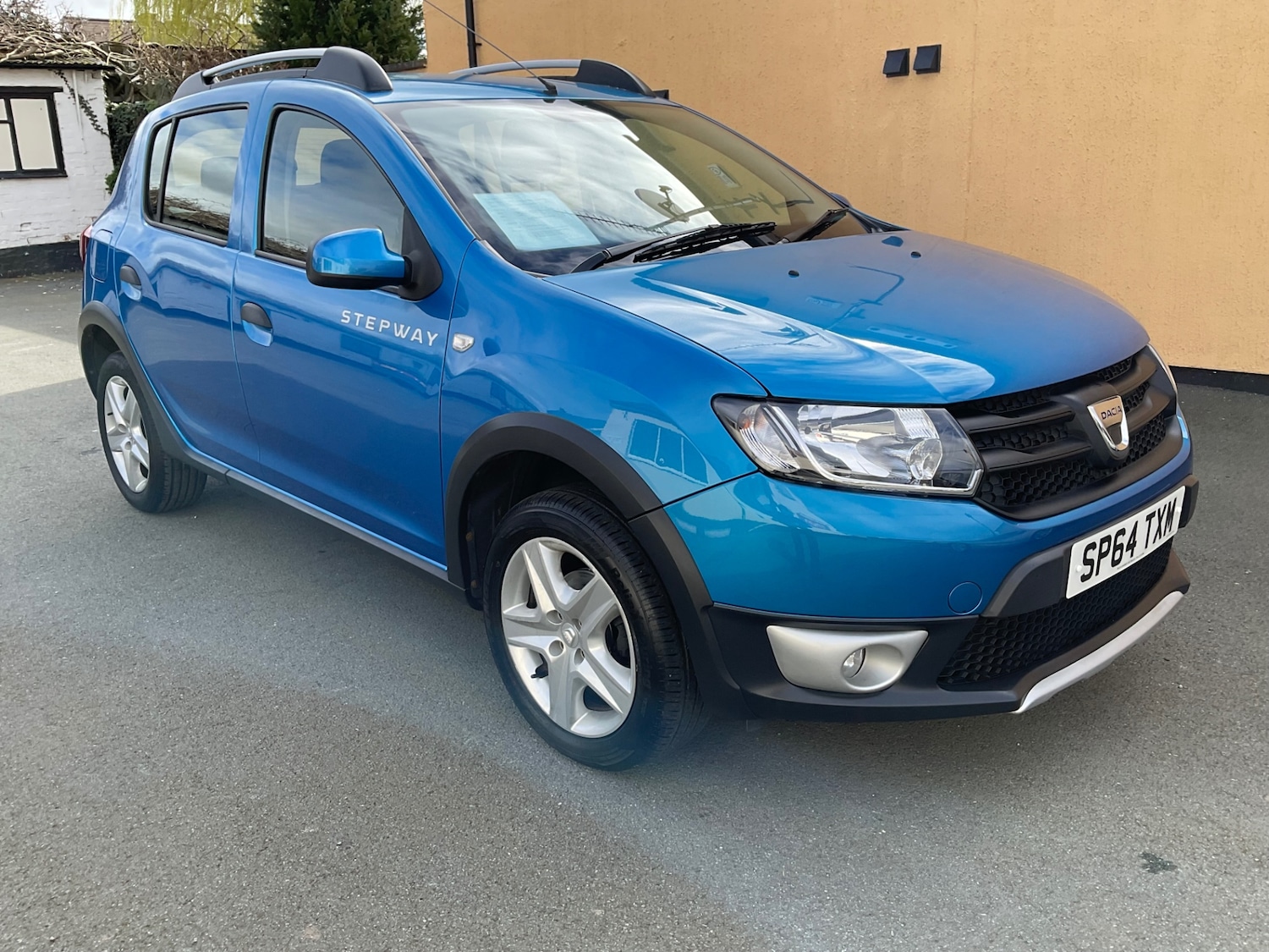 Used Dacia Sandero Stepway 2014 for sale - 77833624: Photo 8