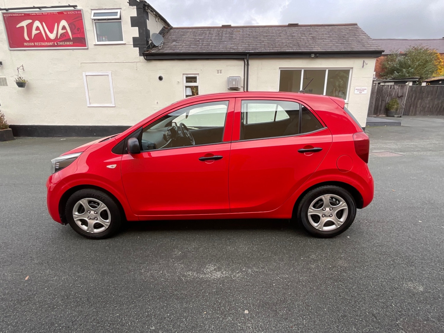Used Kia Picanto 2017 for sale - 76319752: Photo 9