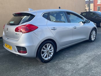 Used Kia Ceed 2017 for sale - 79852648: Photo