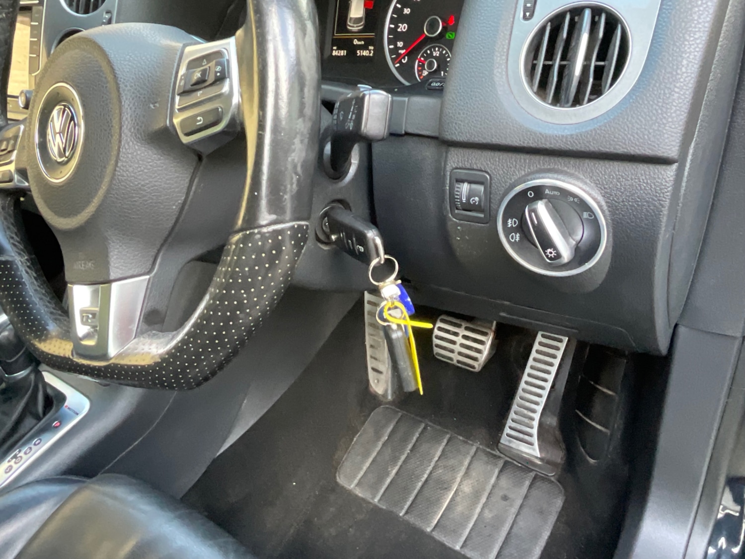 Used Volkswagen Tiguan 2015 for sale - 78067288: Photo 11