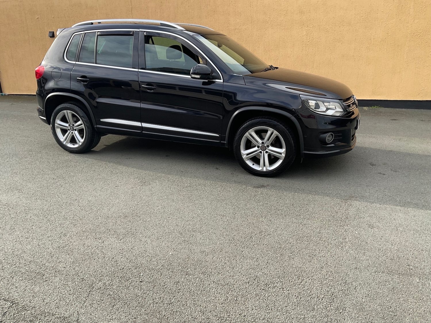 Used Volkswagen Tiguan 2015 for sale - 78067288: Photo 26