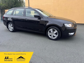 Used Skoda Octavia 2014 for sale - 76231384: Photo