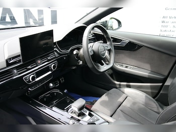 Used Audi A4 2023 for sale - 79553101: Photo