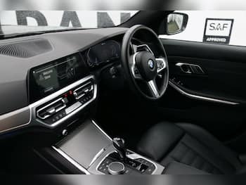 Used BMW 3 Series 2021 for sale - 79687976: Photo