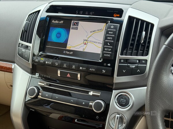 Used Toyota Landcruiser 2015 for sale - 75416009: Photo 18