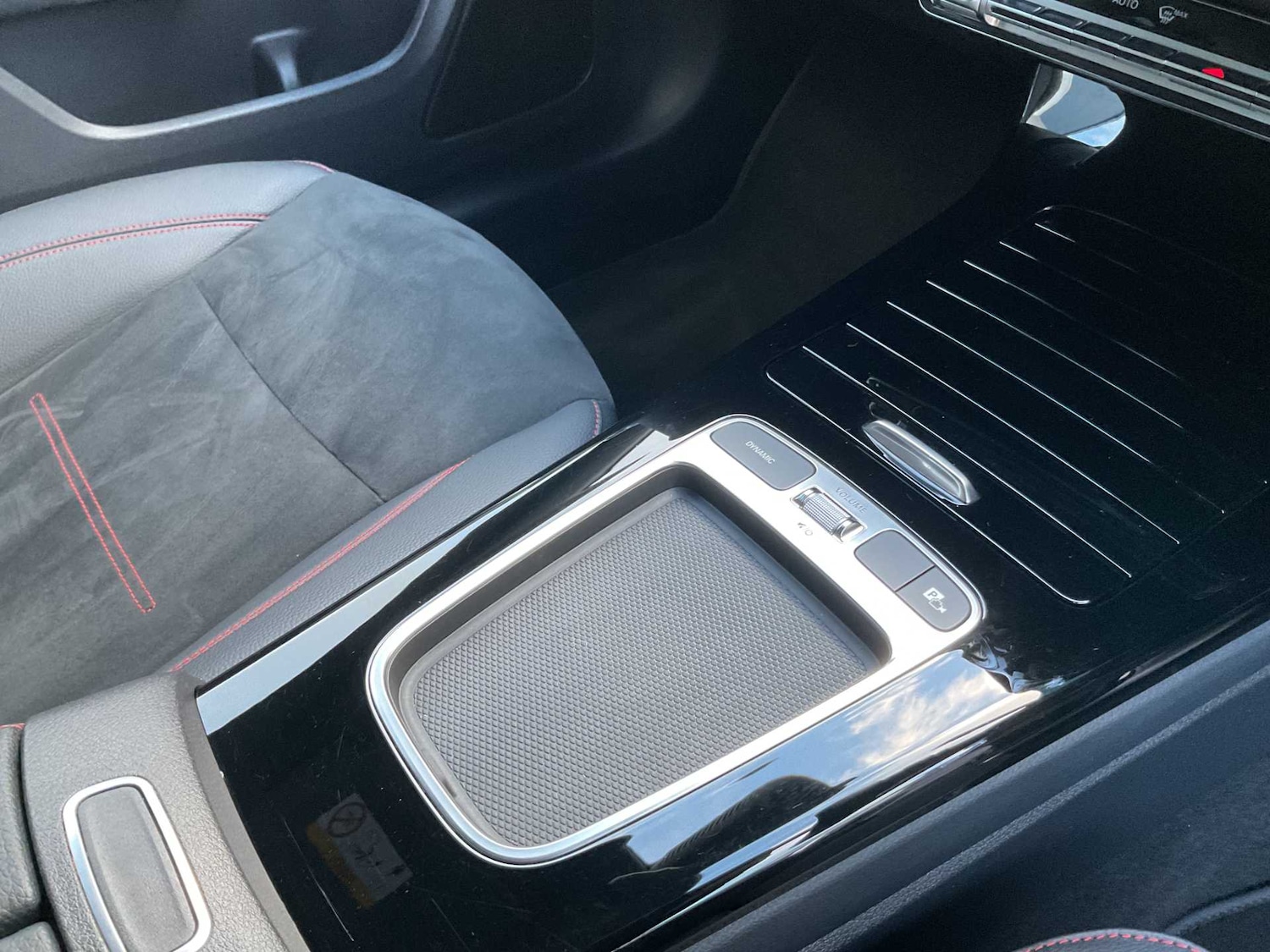 Used Mercedes-Benz CLA 2024 for sale - 76661889: Photo 29