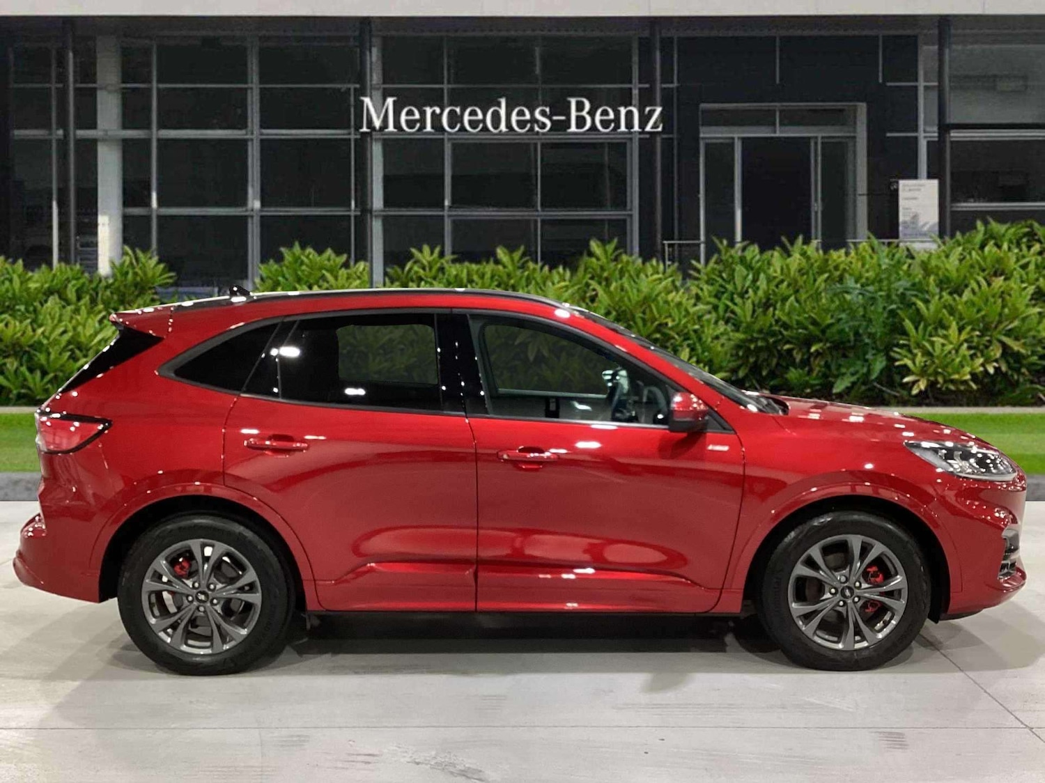 Used Ford Kuga 2024 for sale - 76938180: Photo 2