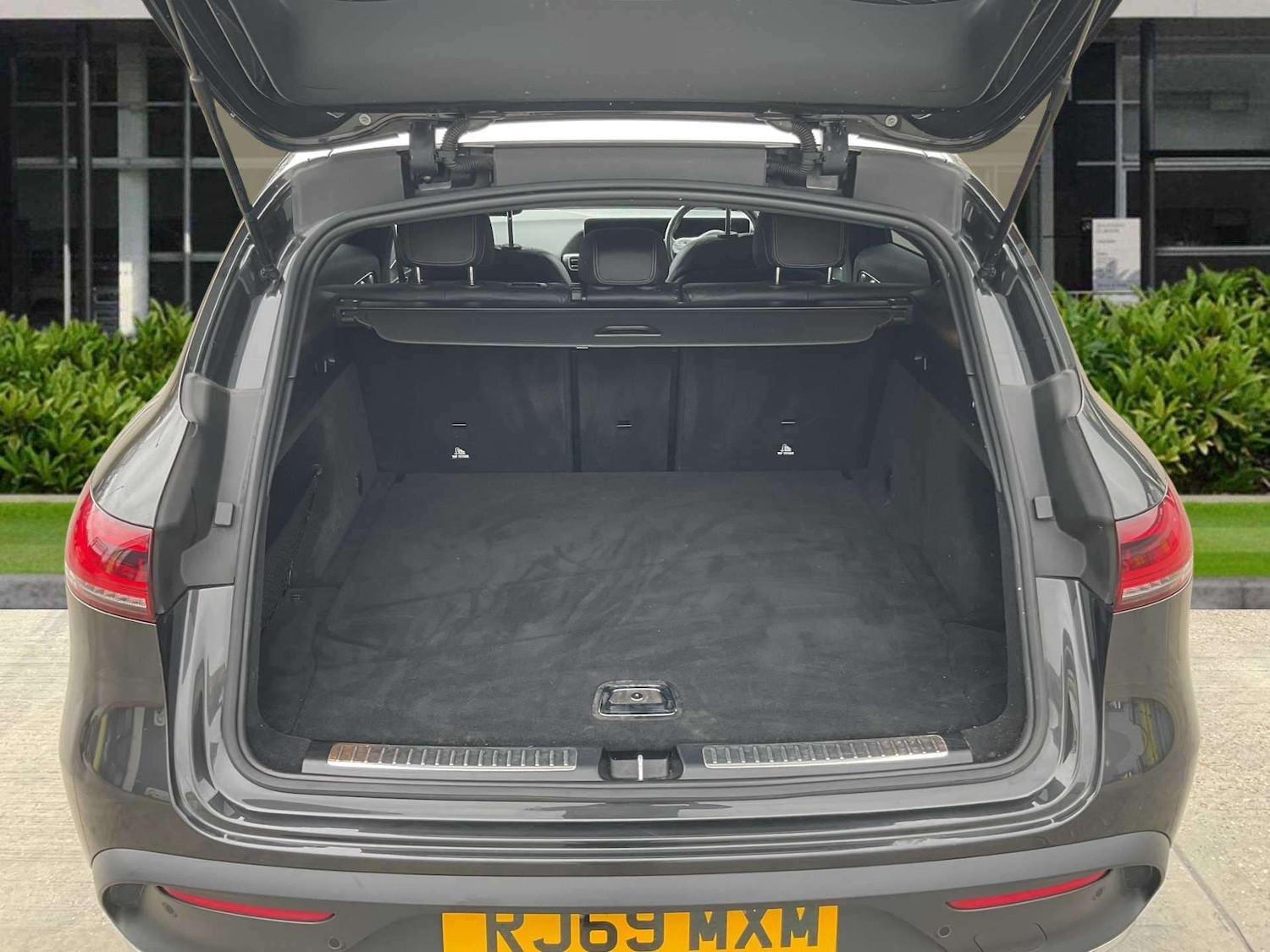 Used Mercedes-Benz EQC 2019 for sale - 77164460: Photo 17