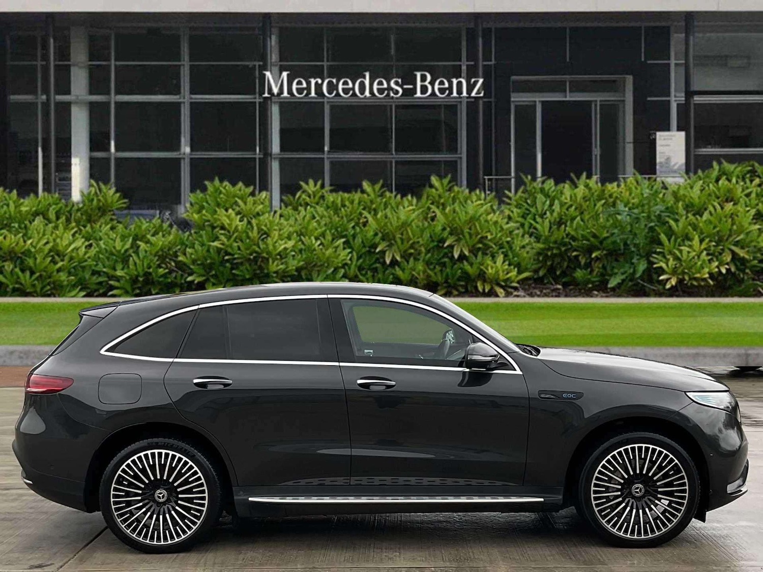 Used Mercedes-Benz EQC 2019 for sale - 77164460: Photo 3