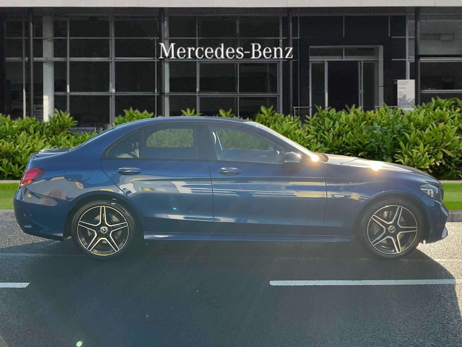 Used Mercedes-Benz C Class 2020 for sale - 77164440: Photo 2