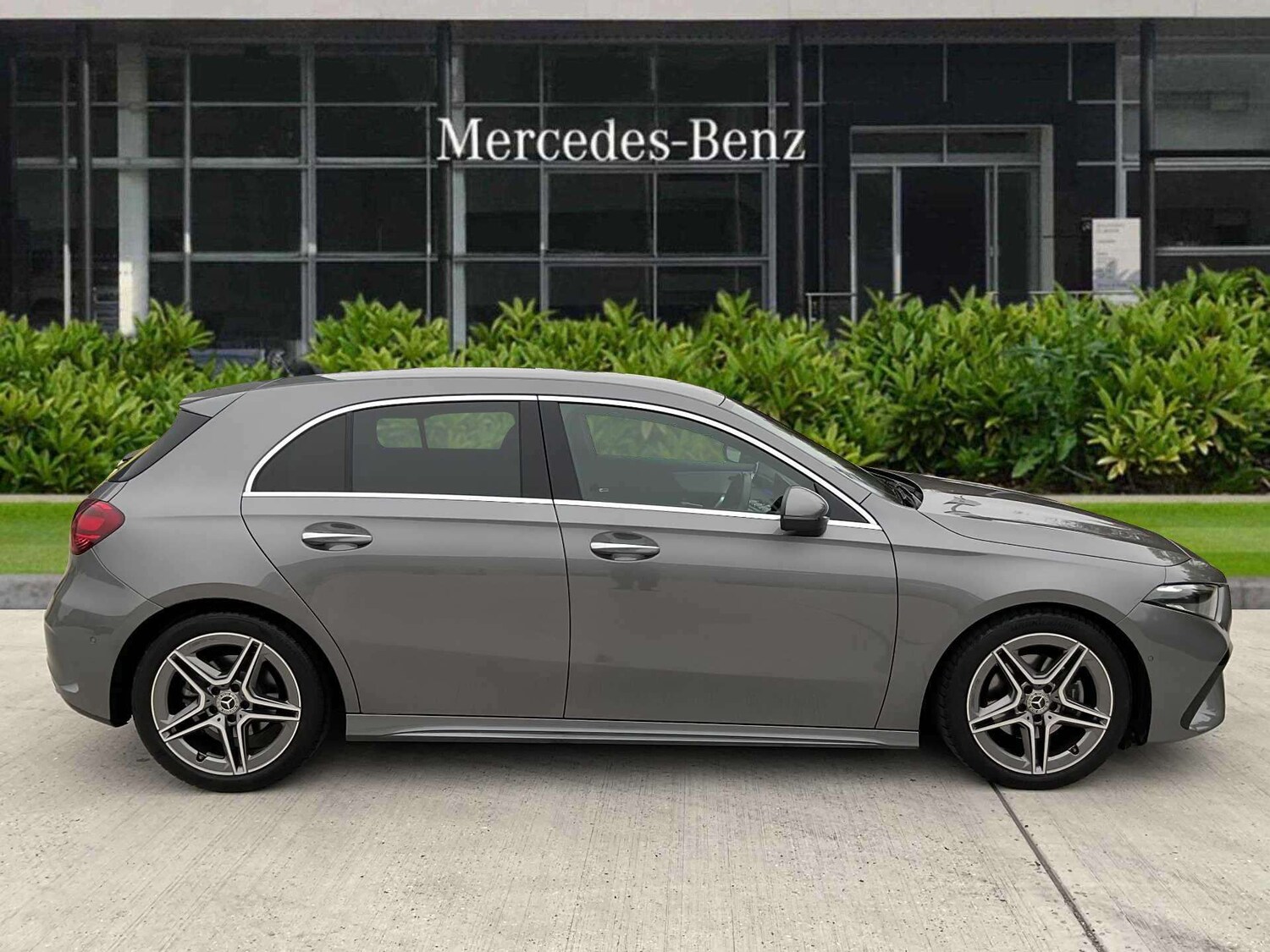 Used Mercedes-Benz A-Class 2023 for sale - 76218400: Photo 2