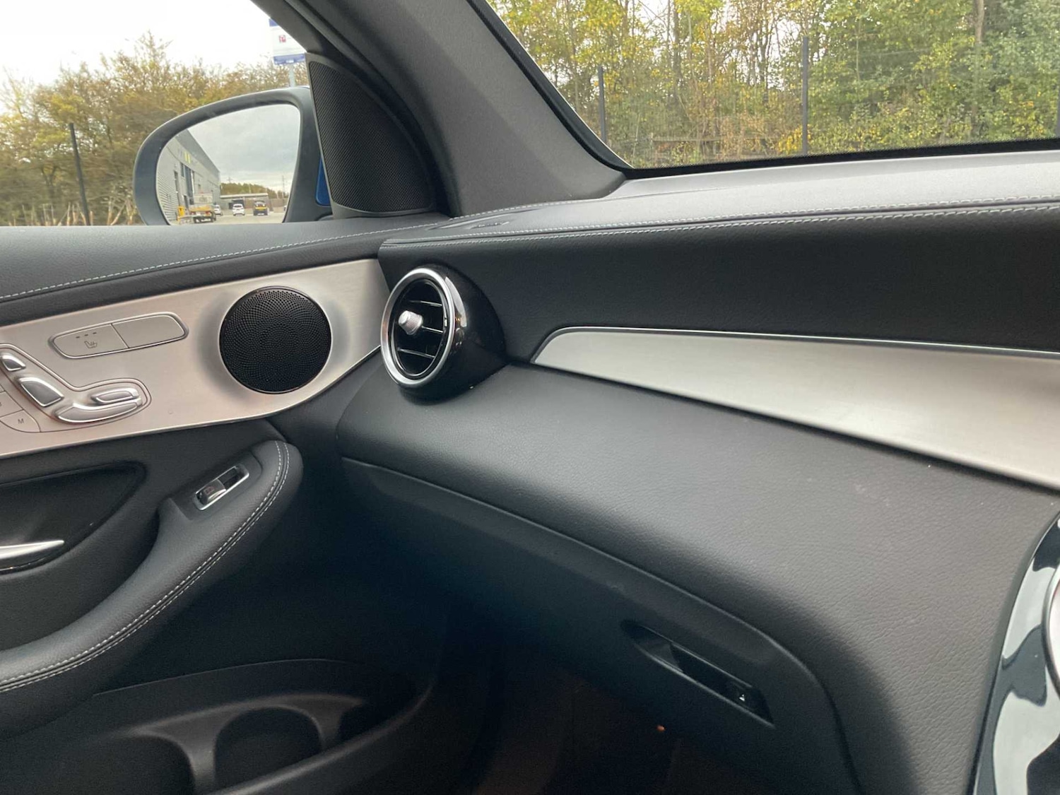 Used Mercedes-Benz GLC 2022 for sale - 76218344: Photo 35