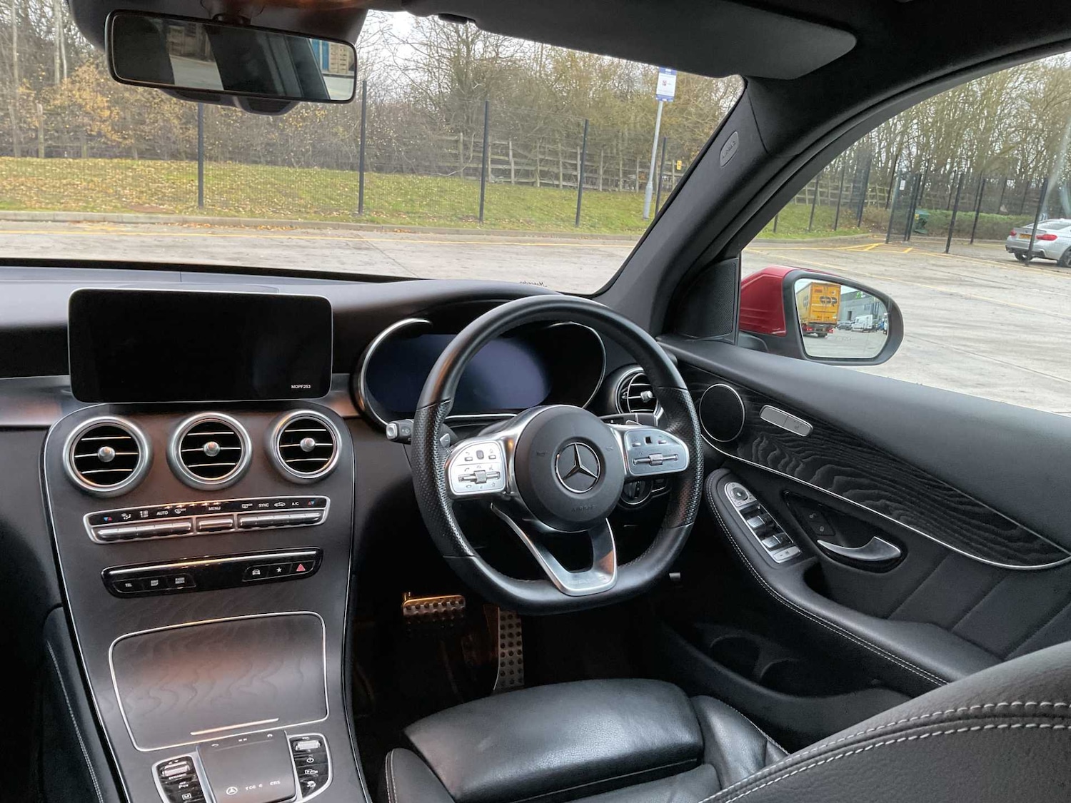 Used Mercedes-Benz GLC 2020 for sale - 77232907: Photo 22