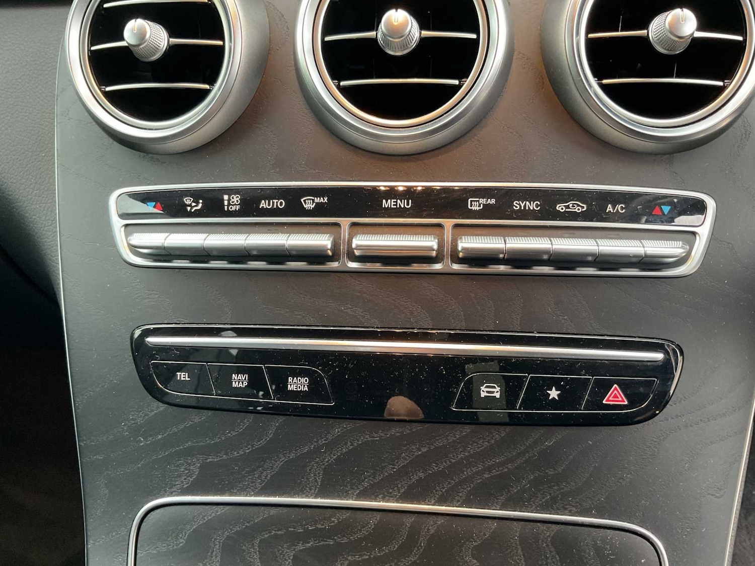 Used Mercedes-Benz GLC 2020 for sale - 77232907: Photo 29