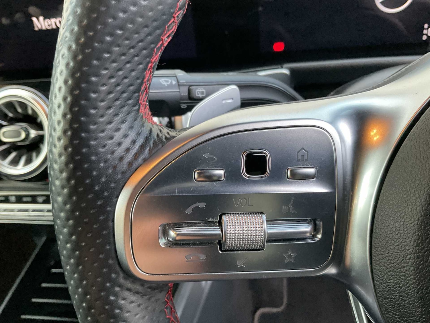 Used Mercedes-Benz GLB 2023 for sale - 77601289: Photo 27