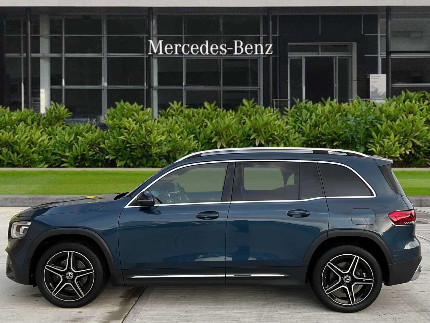 Used Mercedes-Benz GLB 2023 for sale - 77810779: Photo 6