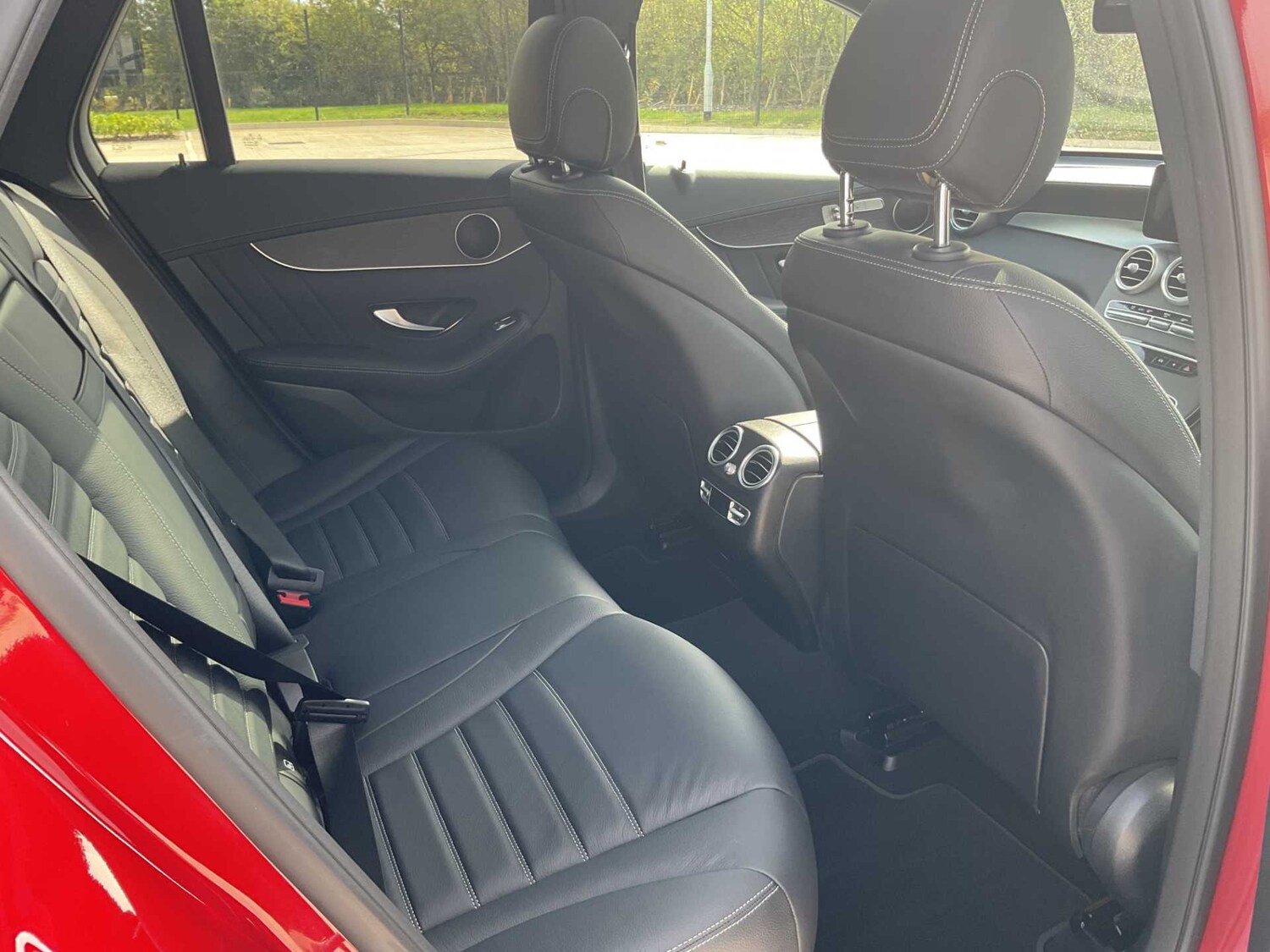 Used Mercedes-Benz GLC 2021 for sale - 76022437: Photo 18